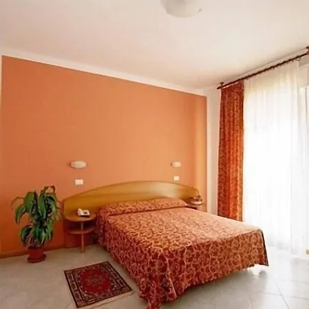 Bahama Szálloda Rimini