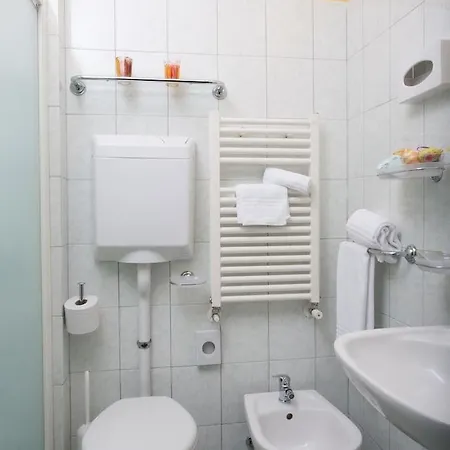 Отель Bahama 3*