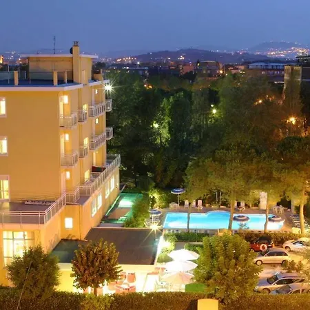 Hotel Bahama 3*