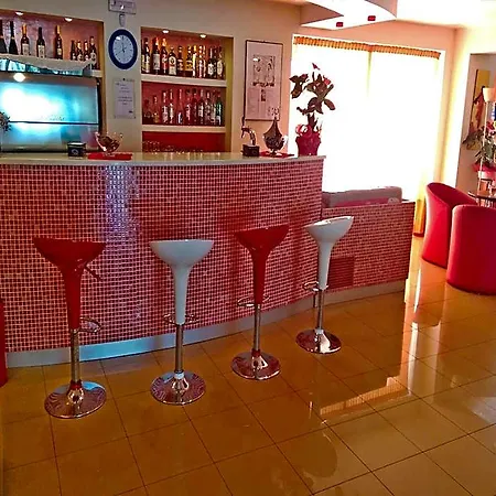 Otel Bahama 3*