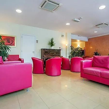 Otel Bahama 3*