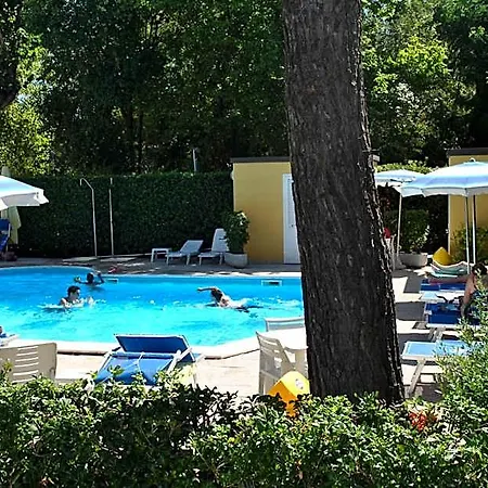 Bahama 3* Rimini