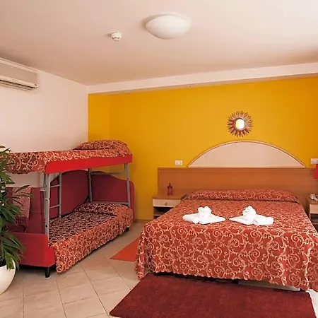 Otel Bahama 3*