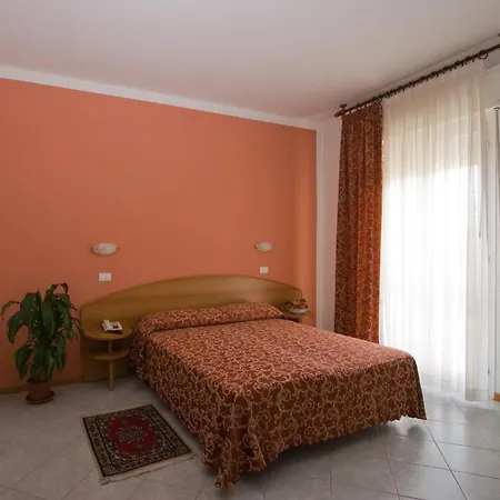 Bahama Hotell Rimini