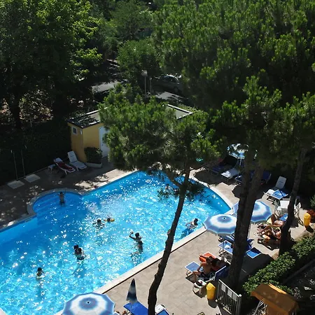 Bahama Hotell 3*
