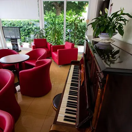 Hotell Bahama Rimini