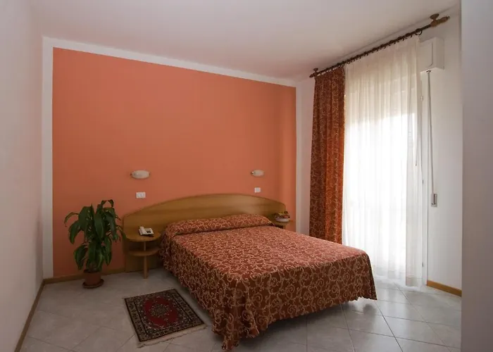 Bahama Hotell Rimini